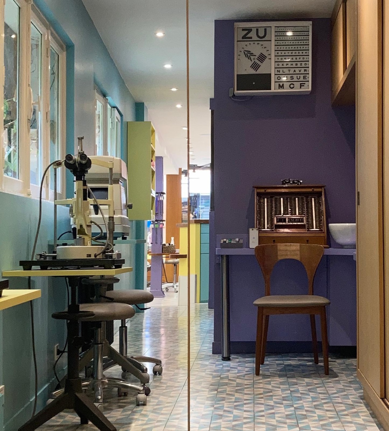 Salle d'examen de la vue chez Maison Dorléans Opticien